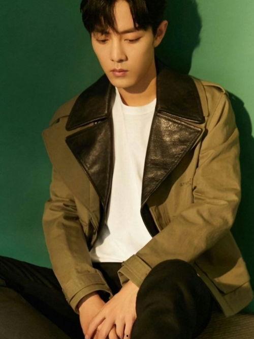 肖战吃瓜溜粉视频,揭秘明星幕后生活